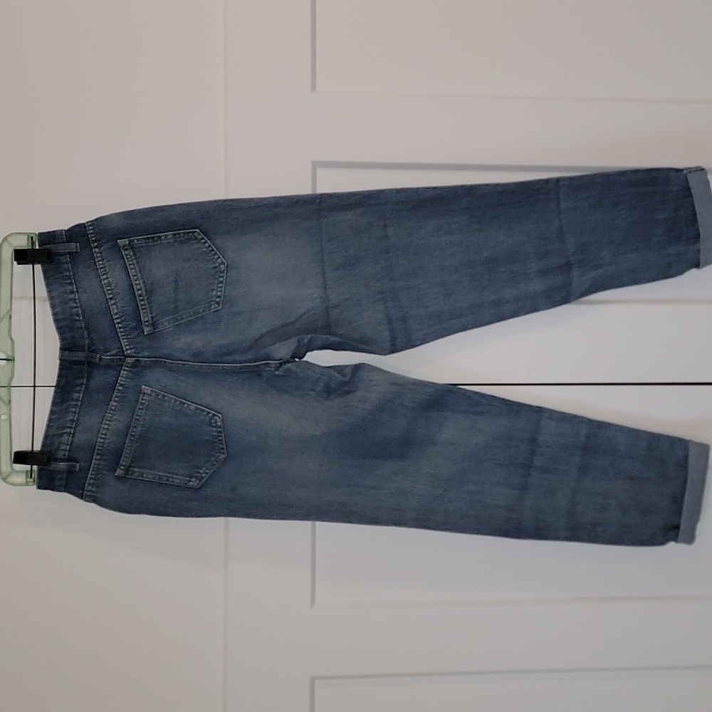 Venus Relaxed Straight Jeans